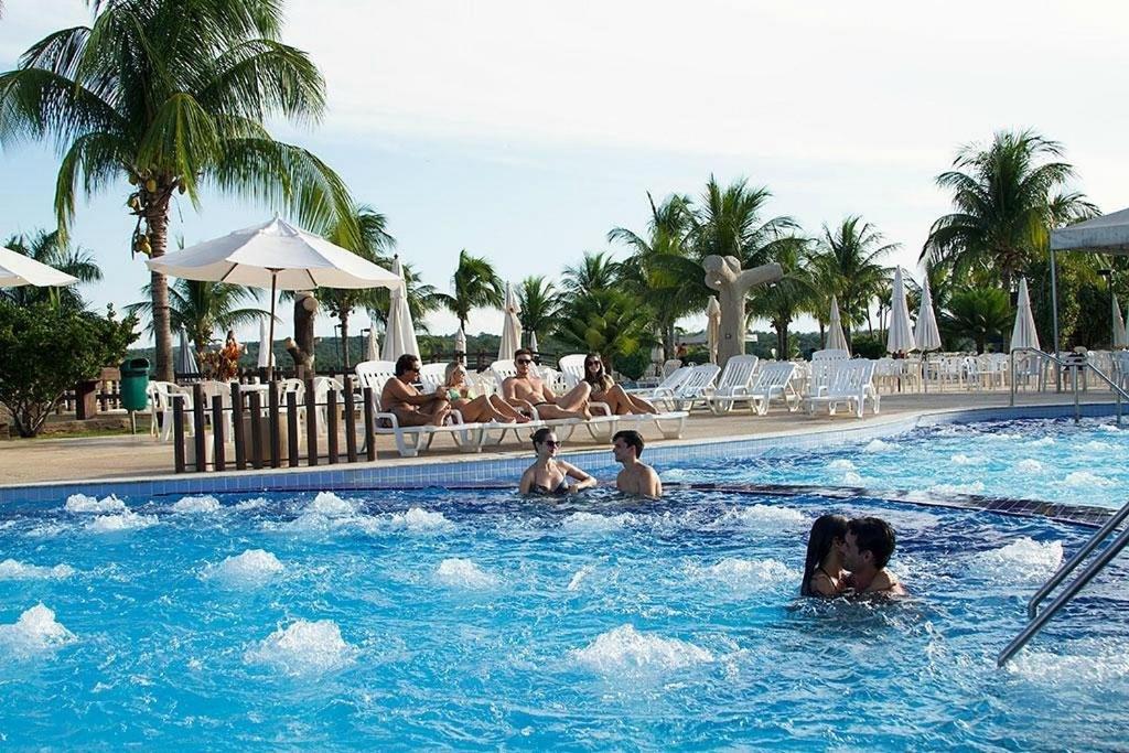 Nautico Flat Com Acesso Ao Clube Nautico Praia- Caldas Novas Калдас Новас Екстериор снимка