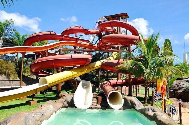 Nautico Flat Com Acesso Ao Clube Nautico Praia- Caldas Novas Калдас Новас Екстериор снимка